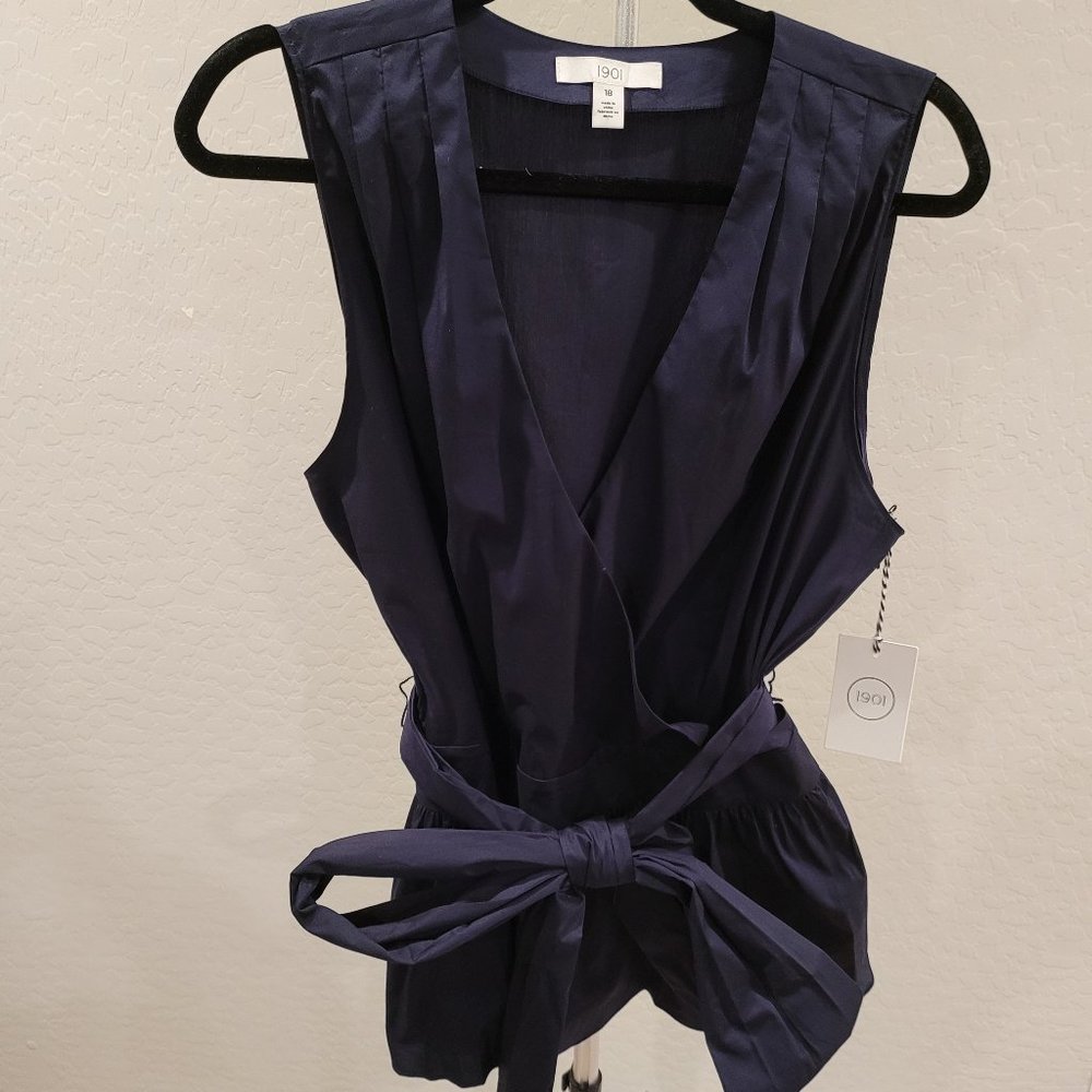 1901 Peplum sleeveless top
